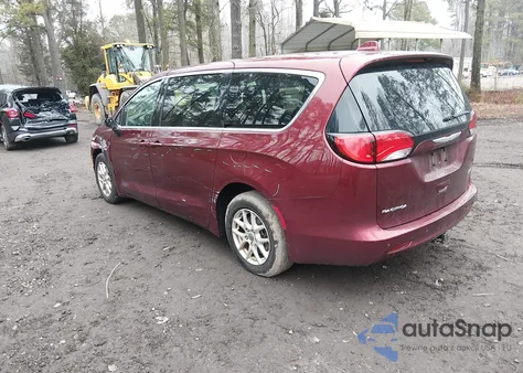 2017 Chrysler Pacifica Lx z USA, uszkodzony, nr VIN 2C4RC1CGXHR515649